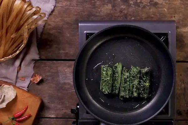 cách nấu bánh đa cua