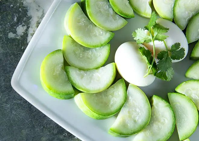 CÃ¡ch luá»c báº§u thanh mÃ¡t ngon ngá»t cho nhá»¯ng ngÃ y oi nÃ³ng