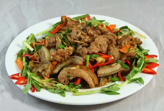 Cách Nấu Bê Xào Sả Ớt: Công Thức Chuẩn Vị Cho Món Ăn Đậm Đà