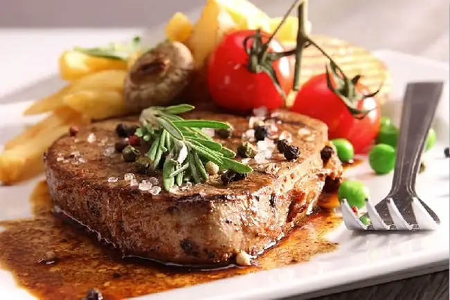 Hướng Dẫn Nấu Bít Tết Bò Mềm Ngon Đậm Đà Chuẩn Vị Hướng Dẫn Nấu Bít Tết Bò Mềm Ngon Đậm Đà Chuẩn Vị