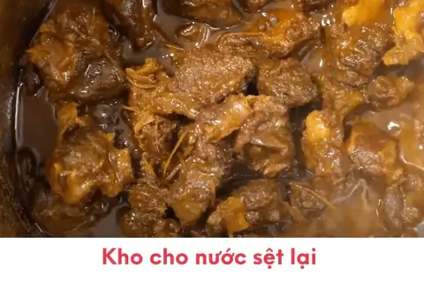 3.2. Nấu bò kho gừng 3.2. Nấu bò kho gừng