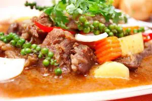 Cách Nấu Bò Kho Khoai Tây Chuẩn Vị SaiGon Vừa Mềm Vừa Thơm