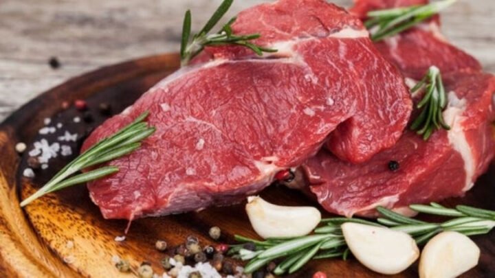 Cách nấu bò kho nhanh mềm nhờ cách chọn thịt bò