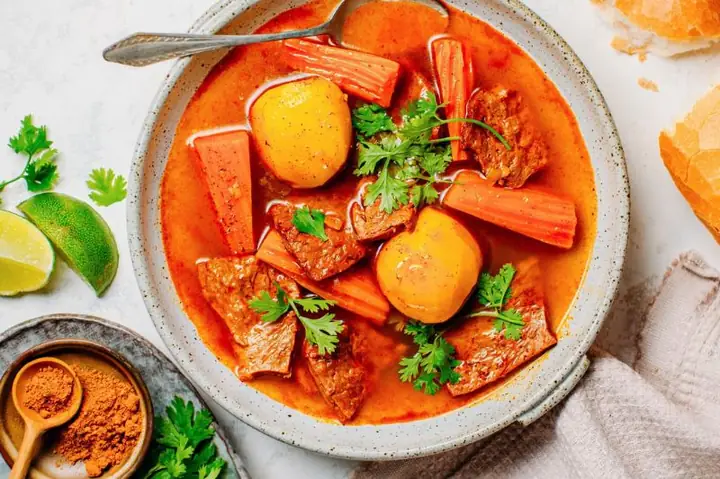 Cách Nấu Bò Lát Chay Mềm Ngon, Đậm Đà Chuẩn Vị Gia Đình