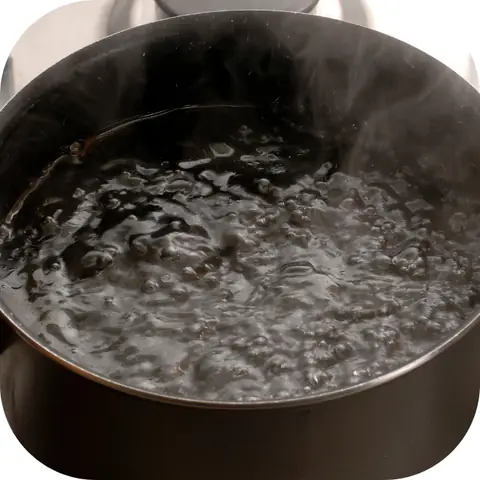 2. Cho thêm rượu hoặc giấm 2. Cho thêm rượu hoặc giấm