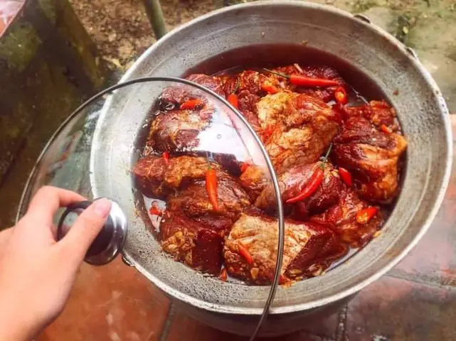 Hướng Dẫn Chi Tiết Cách Nấu Bò Rim Nghệ An Chuẩn Vị Gia Truyền Hướng Dẫn Chi Tiết Cách Nấu Bò Rim Nghệ An Chuẩn Vị Gia Truyền