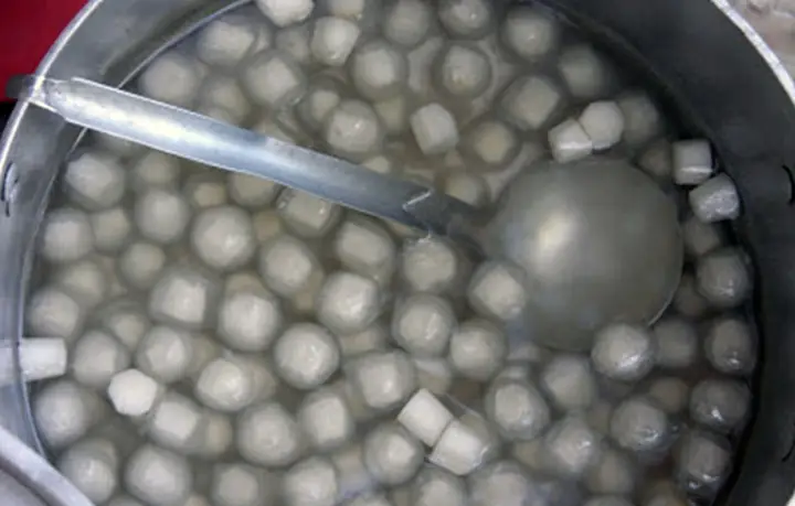 Cách Nấu Bột Lọc Nhân Dừa Thơm Ngon, Dai Mịn Chuẩn Vị Gia Truyền