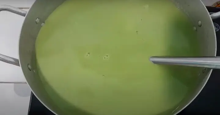 Hướng Dẫn Nấu Bột Trà Xanh Làm Trà Sữa Thái Đậm Đà Ngay Tại Nhà