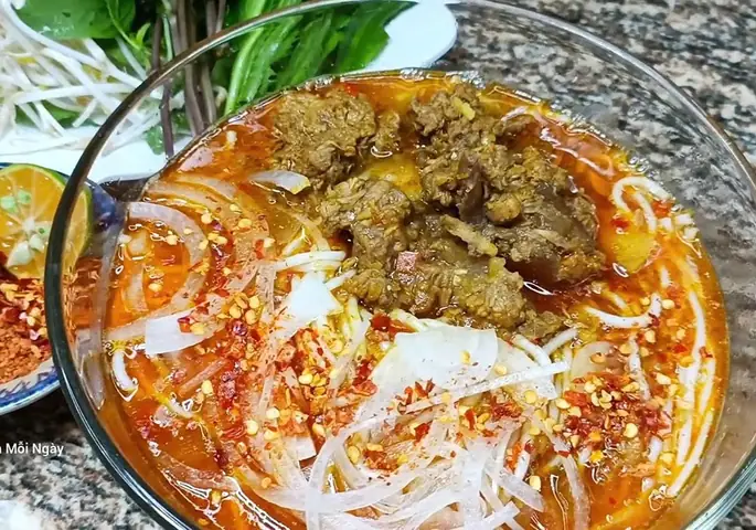 Cách nấu Bún Bò Cay chuẩn vị miền Tây ngay tại nhà Cách nấu Bún Bò Cay chuẩn vị miền Tây ngay tại nhà
