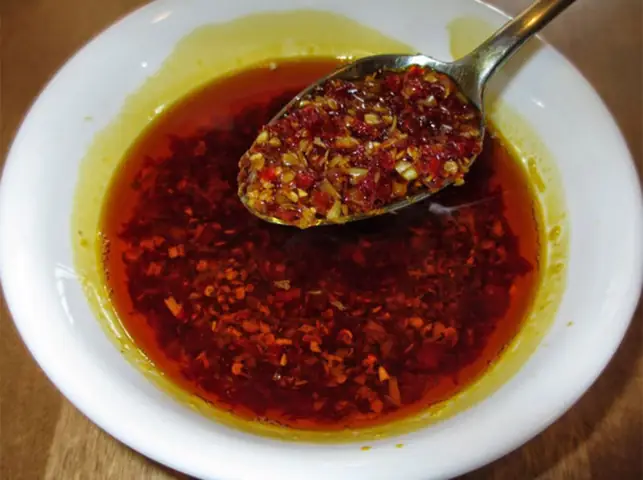 Sa tế ăn bún bò, gia vị không thể thiếu Sa tế ăn bún bò, gia vị không thể thiếu