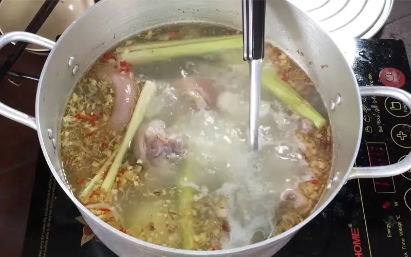 cách nấu bún bò giò heo