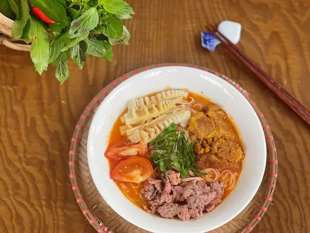 Cách Nấu Bún Bò Măng Ngon Chuẩn Vị Tại Nhà: Công Thức Chi Tiết