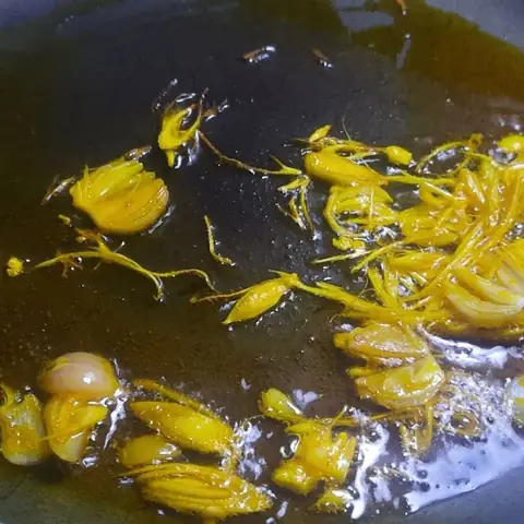 Cách Nấu Bún Bò Quảng Ngãi Thơm Ngon Chuẩn Vị Tại Nhà