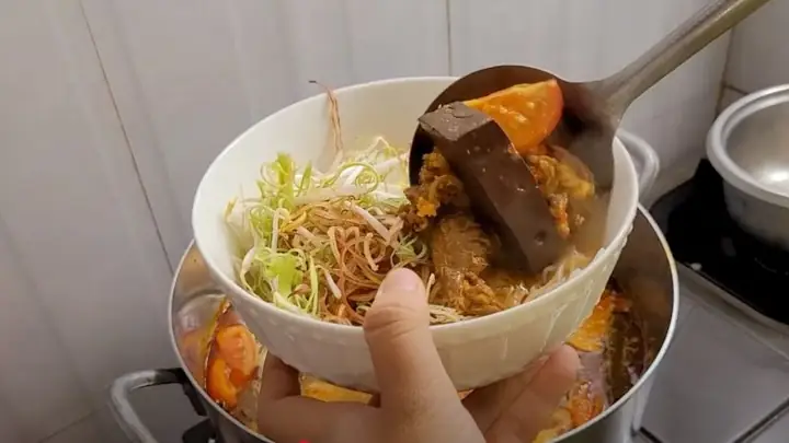 Công Thức Cách Nấu Bún Bò Rau Răm Đậm Đà Hương Vị Xứ Biển