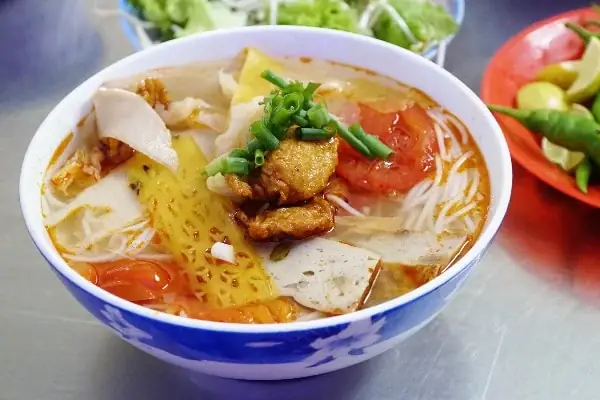 Cách Nấu Bún Chả Cá Giò Heo Ngon Chuẩn Vị Miền Trung