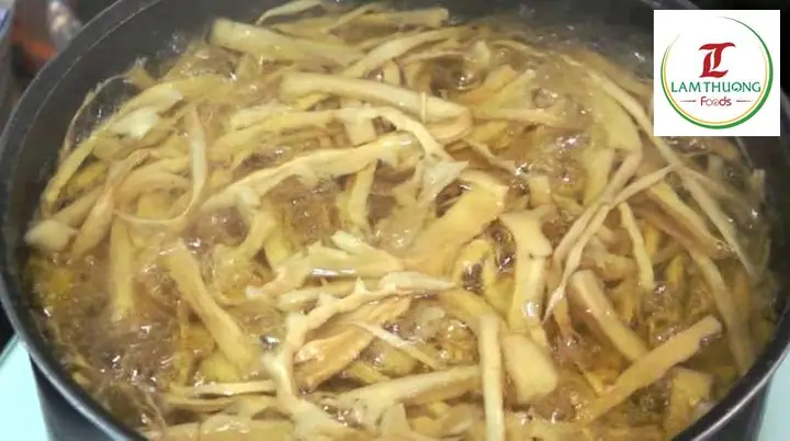 Hướng dẫn nấu bún gà măng khô ngon đậm đà chuẩn vị