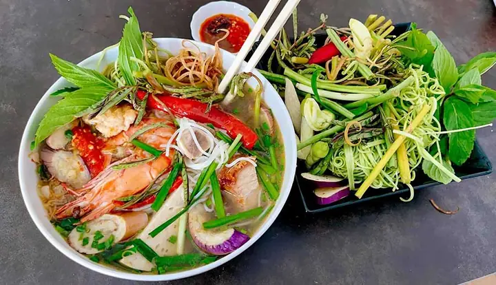 Hướng Dẫn Cách Nấu Bún Mắm Nước Lèo Chuẩn Vị Miền Tây Ngon Nhất