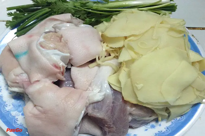 Nguyên liệu làm canh măng tươi giò heo Nguyên liệu làm canh măng tươi giò heo