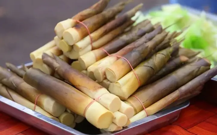 Cách Nấu Bún Măng Vịt Sài Gòn Chuẩn Vị Tại Nhà