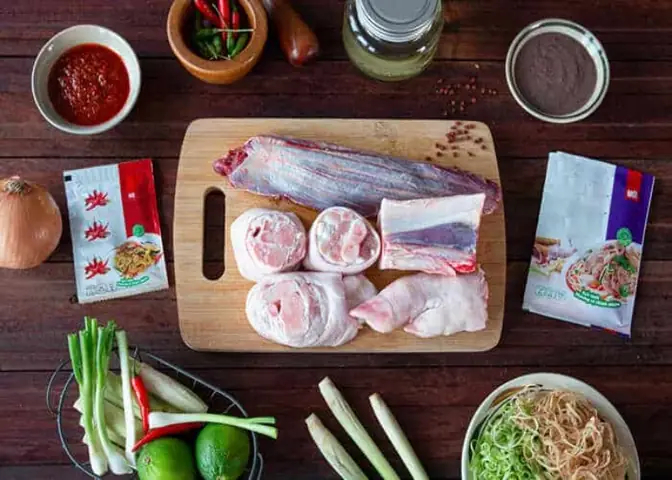 Làm thế nào để nấu bún nạm bò thơm ngon chuẩn vị tại nhà?