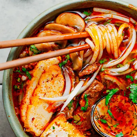 Cách Nấu Bún Ngon Tại Nhà: Bún Bò Huế Chay Đậm Đà Chuẩn Vị