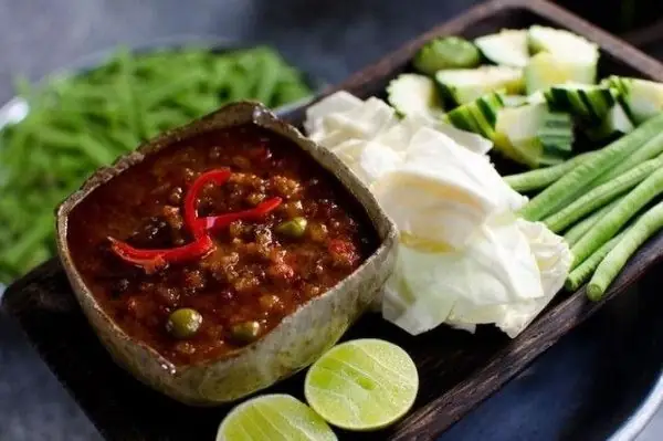 Hướng dẫn chi tiết cách nấu bún num bò chóc chuẩn vị Campuchia