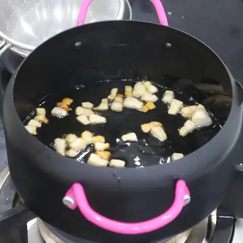 Hướng dẫn chi tiết cách nấu bún riêu ngon tuyệt chuẩn vị truyền thống