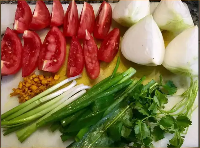 Hướng Dẫn Chi Tiết Cách Nấu Bún Sườn Măng Khô Chuẩn Vị