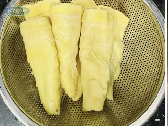 Cách Nấu Bún Vịt Măng Chua: Công Thức Thơm Ngon, Đậm Đà Tại Gia