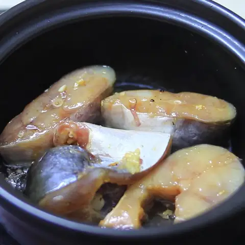 Cách Nấu Cá Ba Sa Kho Tộ Chuẩn Vị Đậm Đà Kiểu Miền Tây