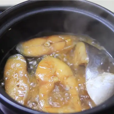 Cách Nấu Cá Ba Sa Kho Tộ Chuẩn Vị Đậm Đà Kiểu Miền Tây