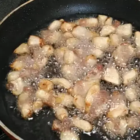 Hướng Dẫn Chi Tiết Cách Nấu Cá Chép Kho Nghệ Ngon Khó Cưỡng Hướng Dẫn Chi Tiết Cách Nấu Cá Chép Kho Nghệ Ngon Khó Cưỡng