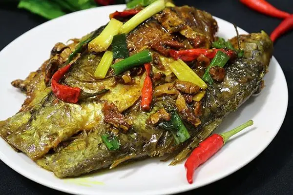Cách Nấu Cá Chép Kho Riềng Ngon Chuẩn Vị Bắc Tại Nhà