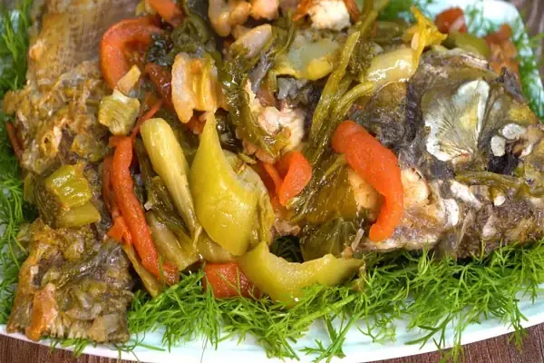 Cá Chép Om Dưa Thịt Ba Chỉ: Hướng Dẫn Nấu Đậm Đà Ngon Cơm