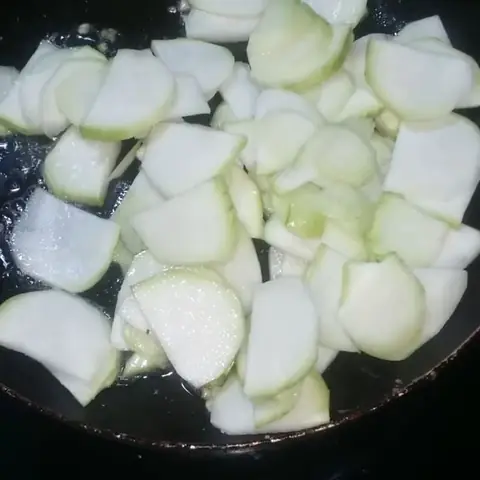 cách nấu cá chuối om mẻ