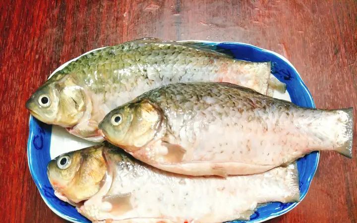 Cách Nấu Cá Diếc Kho Nghệ Thơm Ngon Chuẩn Vị Gia Đình