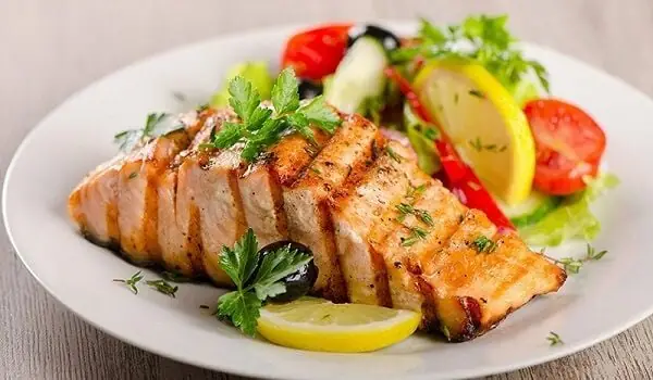 Hướng Dẫn Cách Nấu Cá Hồi Ngon Cho Bà Bầu Chuẩn Vị & Dinh Dưỡng Hướng Dẫn Cách Nấu Cá Hồi Ngon Cho Bà Bầu Chuẩn Vị & Dinh Dưỡng
