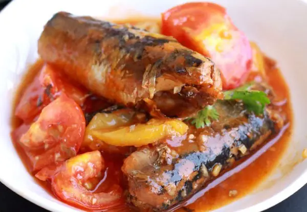 Cách Nấu Cá Hộp Kho Thơm Ngon Đậm Đà Đơn Giản Tại Nhà