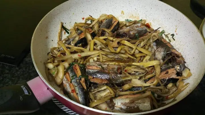 Cách Nấu Cá Kho Dưa Môn Thơm Ngon, Đậm Đà Chuẩn Vị Miền Tây