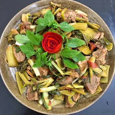 Cách Nấu Cá Kho Dưa Môn Thơm Ngon, Đậm Đà Chuẩn Vị Miền Tây