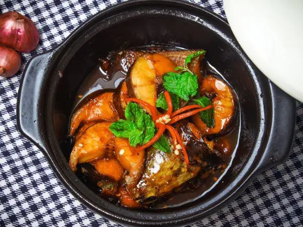 Cách Nấu Cá Kho Nghệ Thơm Ngon, Đậm Vị Chuẩn Mâm Cơm Việt Cách Nấu Cá Kho Nghệ Thơm Ngon, Đậm Vị Chuẩn Mâm Cơm Việt