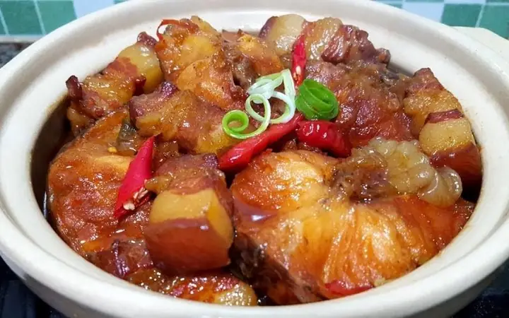 Cách Nấu Cá Kho Tộ Miền Trung Chuẩn Vị, Đậm Đà Tại Nhà