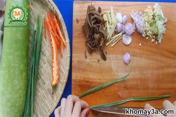 Cách Nấu Cá Lóc Hấp Bầu Thơm Ngon Chuẩn Vị Gia Đình