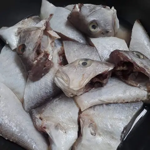 Hướng Dẫn Chi Tiết Cách Nấu Cá Mắm Ngon Tại Gia Đơn Giản