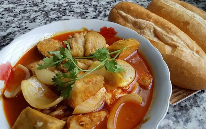 Cách Nấu Cà Ri Bò Khoai Môn Ngon Chuẩn Vị Gia Đình