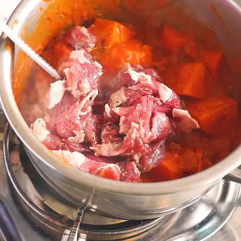 Công Thức Nấu Cà Ri Bò Nước Cốt Dừa Ngon Tuyệt Hấp Dẫn