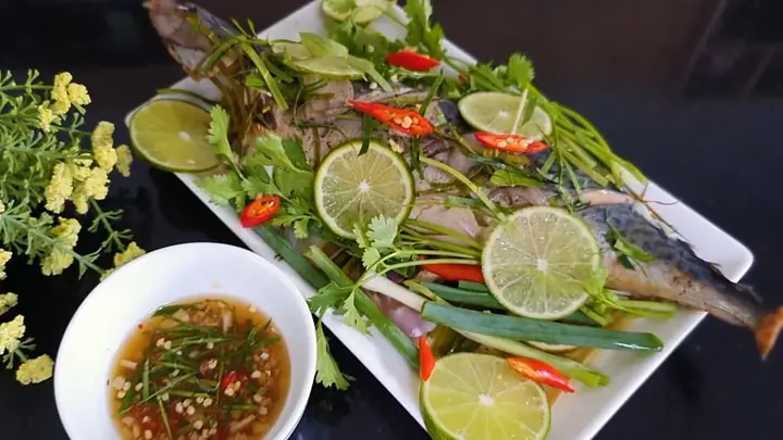 Cách Nấu Cá Sapa Thơm Ngon Đậm Vị: Hấp Gừng, Kho Riềng, Nướng Giấy Bạc