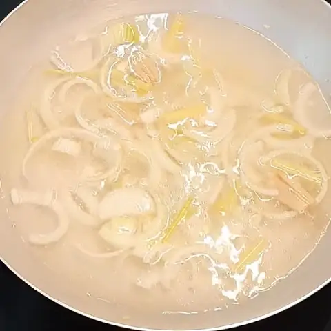 Cách Nấu Cá Tra Dầu Nhúng Mẻ Thơm Ngon Chuẩn Vị Gia Đình