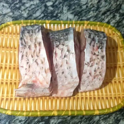 Cách Nấu Cá Trắm Om Dưa Chua Thơm Ngon Đậm Đà Không Tanh