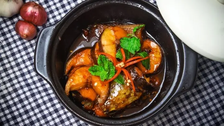 Cách Nấu Cá Trê Kho Tộ Thơm Ngon Đúng Điệu Tại Nhà Cách Nấu Cá Trê Kho Tộ Thơm Ngon Đúng Điệu Tại Nhà